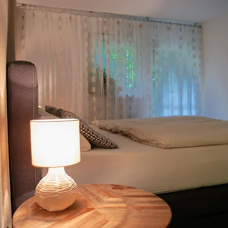 Creutzig Apartment *